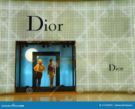 is Dior a luxury brand